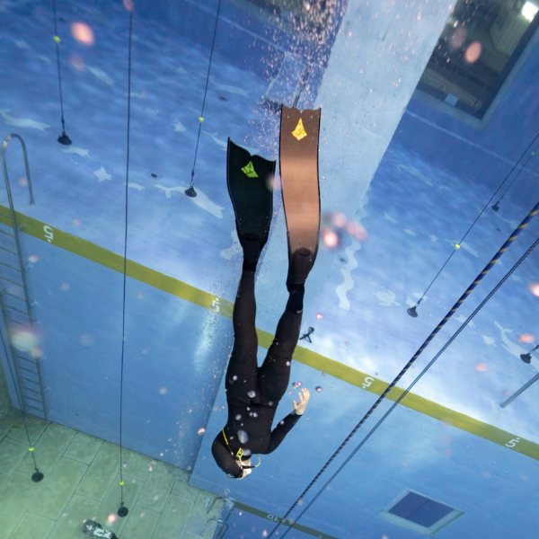 아모다이브 광고 이미지 2